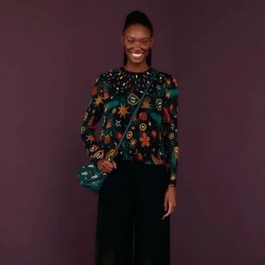 Farm rio black cerrado sky embroidered blouse